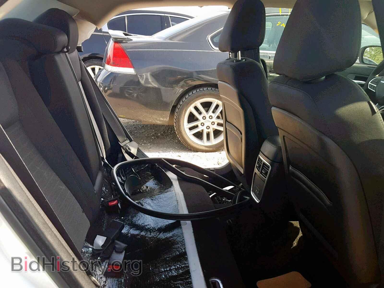2018 CHRYSLER 300 - VIN: 2C3CCAAG2JH342170 - Фото 6