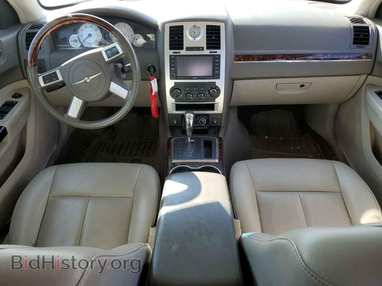 2009 CHRYSLER 300 - VIN: 2C3KK33V69H591850 - Фото 8