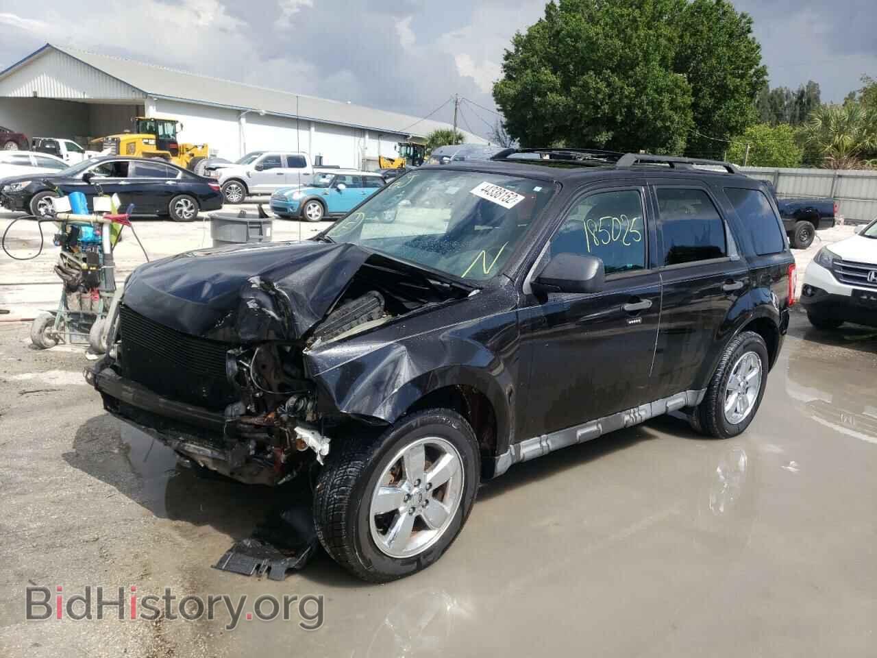 2011 FORD ESCAPE - VIN: 1FMCU0DG8BKB70487 - Фото 2