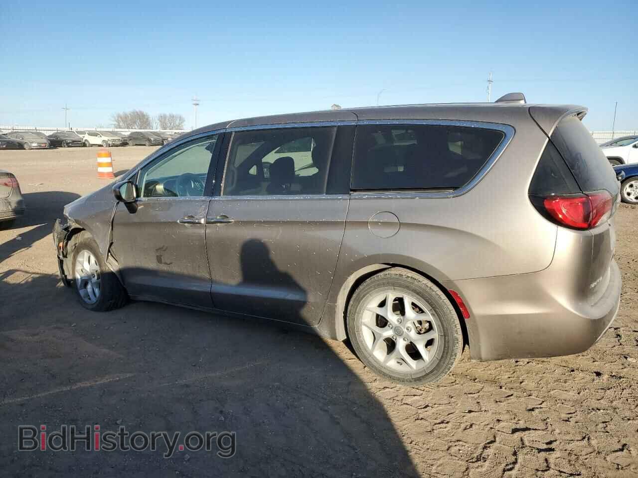 2017 CHRYSLER PACIFICA - VIN: 2C4RC1BG9HR777423 - Фото 2