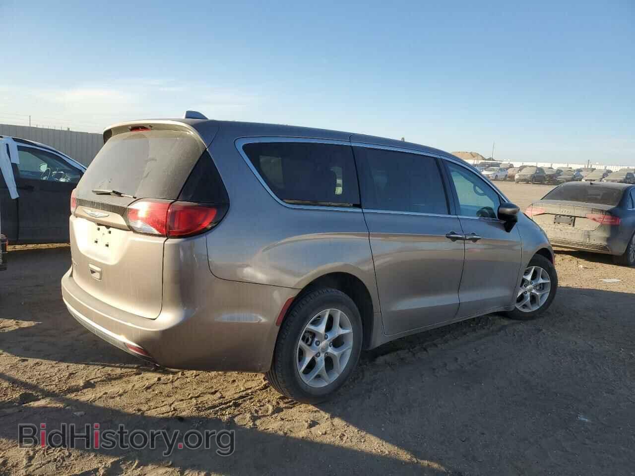 2017 CHRYSLER PACIFICA - VIN: 2C4RC1BG9HR777423 - Фото 3