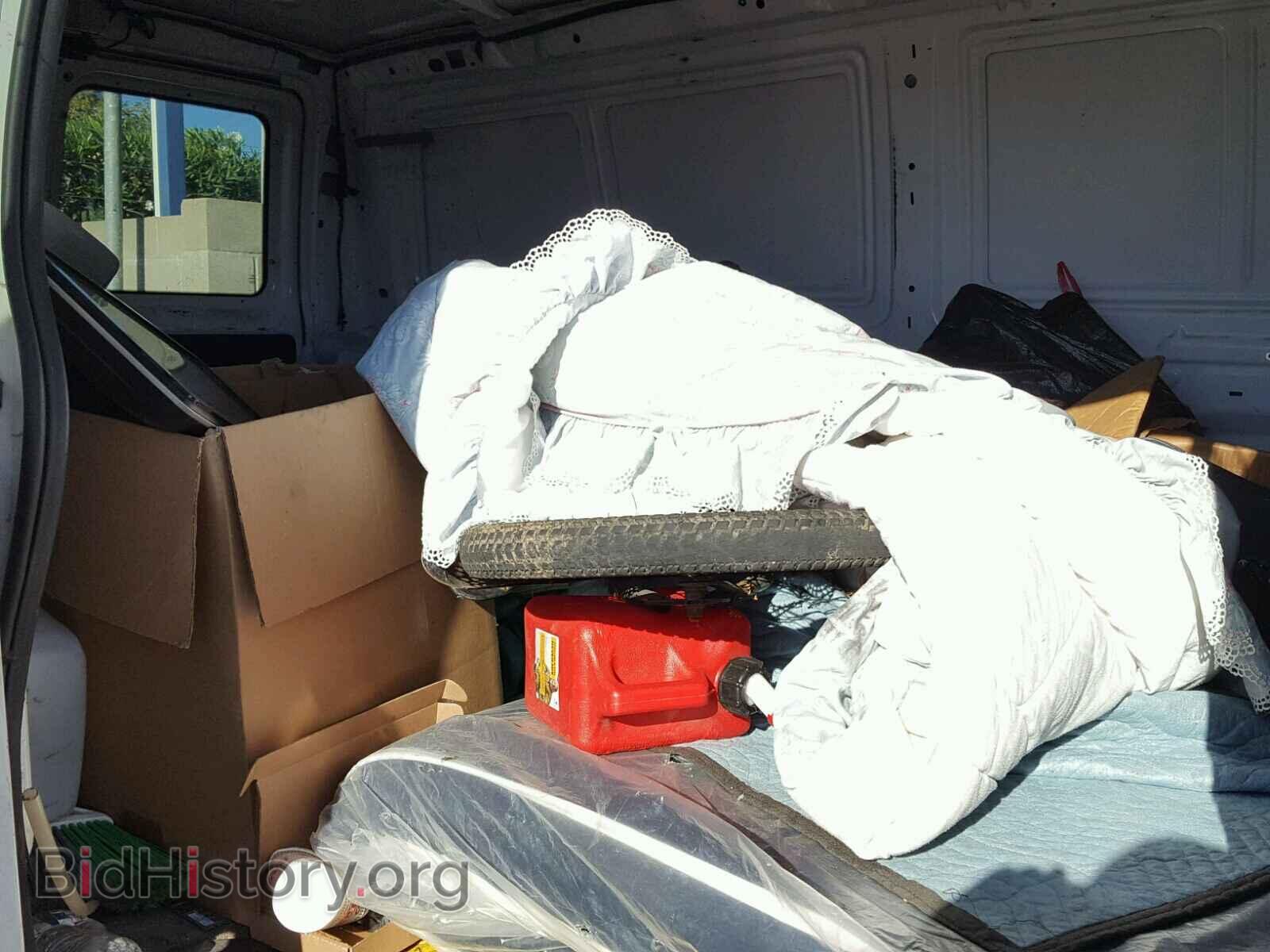 2011 FORD ECONOLINE - VIN: 1FTNE1EW0BDA85704 - Photo 6