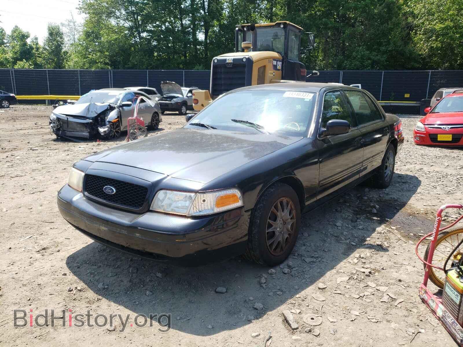 2011 FORD CROWN VIC - VIN: 2FABP7AV6BX166301 - Фото 2