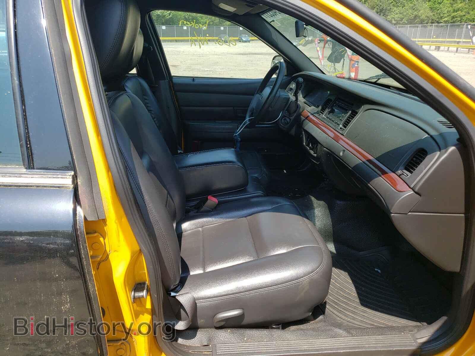2011 FORD CROWN VIC - VIN: 2FABP7AV6BX166301 - Фото 5