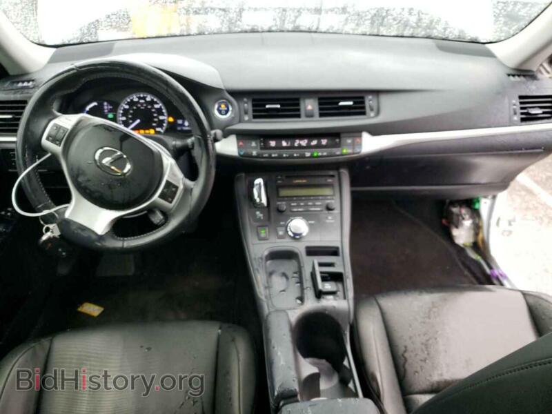 2013 Lexus CT 200 (VIN JTHKD5BH5D2169629) — photo 8 of 12