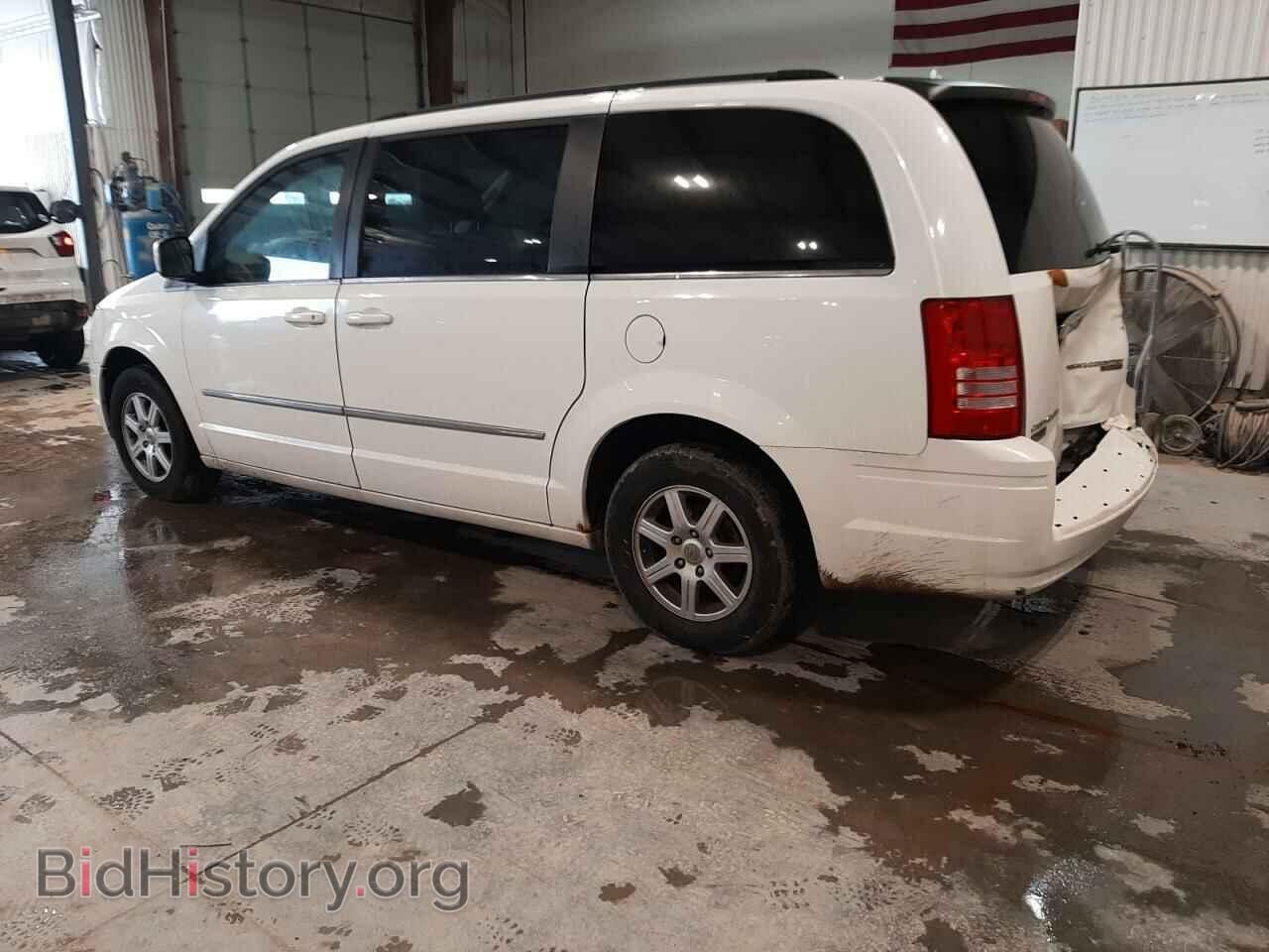 2010 CHRYSLER MINIVAN - VIN: 2A4RR5D10AR500920 - Фото 2