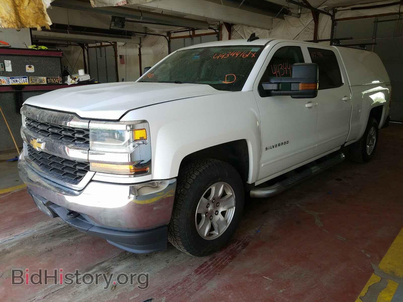 2017 CHEVROLET SILVERADO - VIN: 3GCUKREC3HG333979 - Фото 2