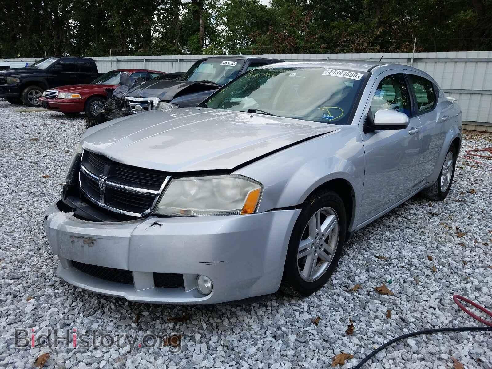 2010 DODGE AVENGER - VIN: 1B3CC5FBXAN225347 - Фото 2