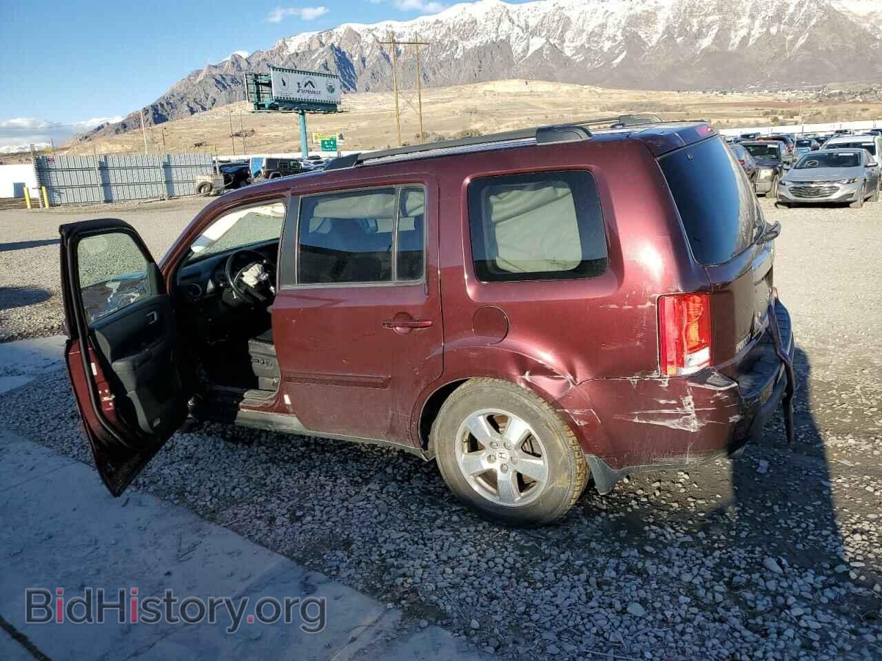 2011 HONDA PILOT - VIN: 5FNYF4H56BB027863 - Photo 2