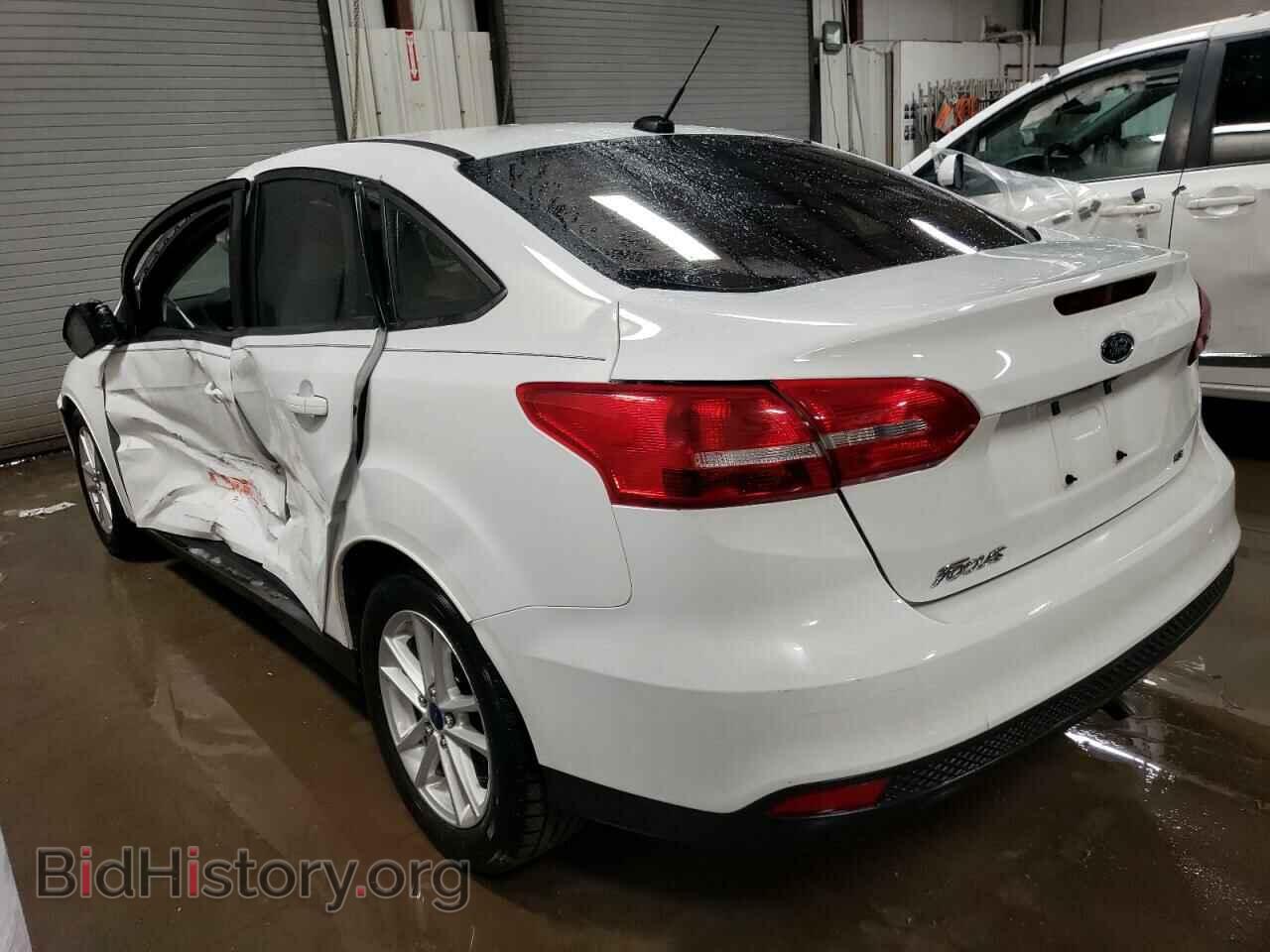 2017 FORD FOCUS - VIN: 1FADP3F24HL254740 - Фото 2