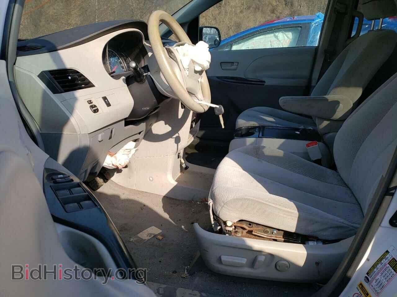 2011 TOYOTA All Models - VIN: 5TDKK3DC5BS070232 - Фото 7