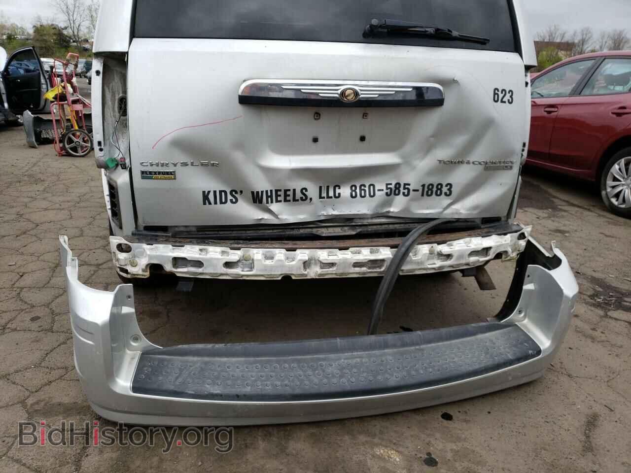 2010 CHRYSLER MINIVAN - VIN: 2A4RR4DE3AR304855 - Photo 9
