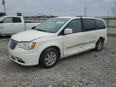 2011 Chrysler MINIVAN Touring, белый — VIN 2A4RR5DG0BR694712, Copart
