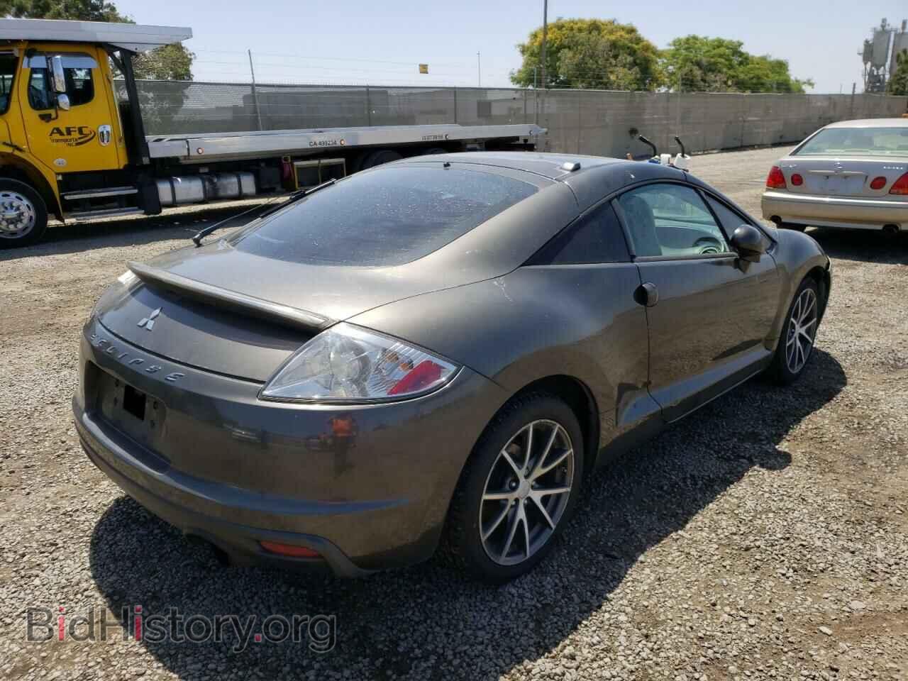 2011 MITSUBISHI ECLIPSE - VIN: 4A31K5DF1BE001879 - Photo 4