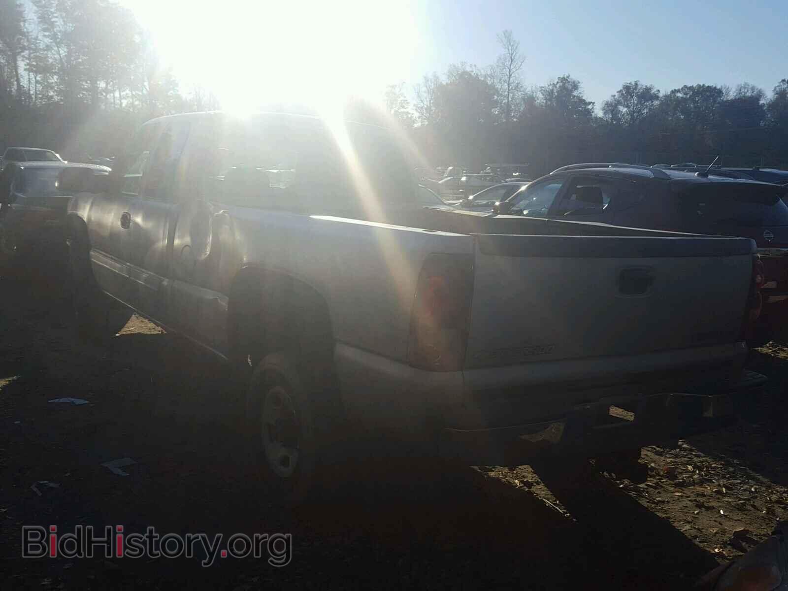 2005 CHEVROLET SILVERADO - VIN: 1GCHC29U05E173572 - Фото 3