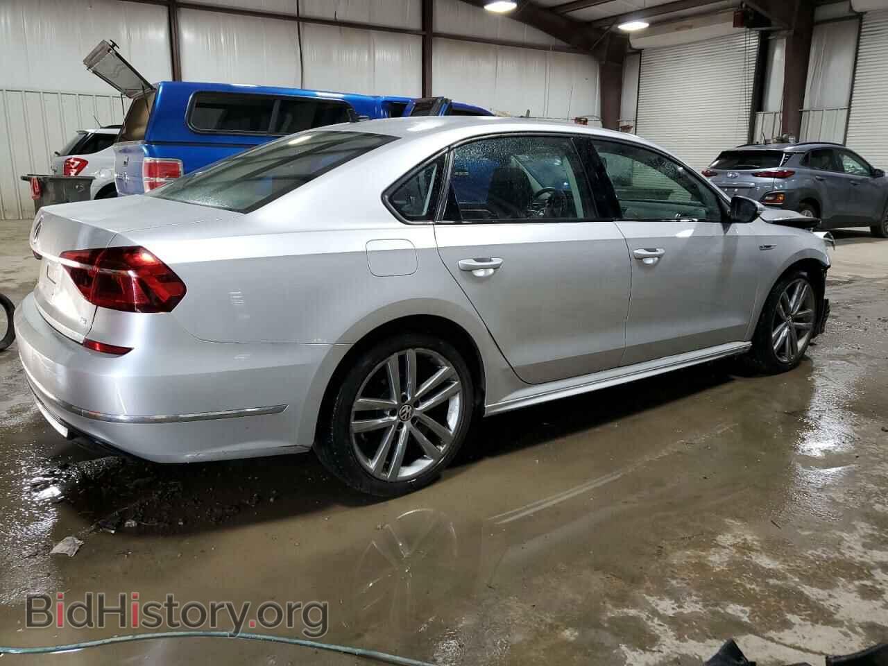 2018 VOLKSWAGEN PASSAT - VIN: 1VWAA7A39JC028637 - Фото 3