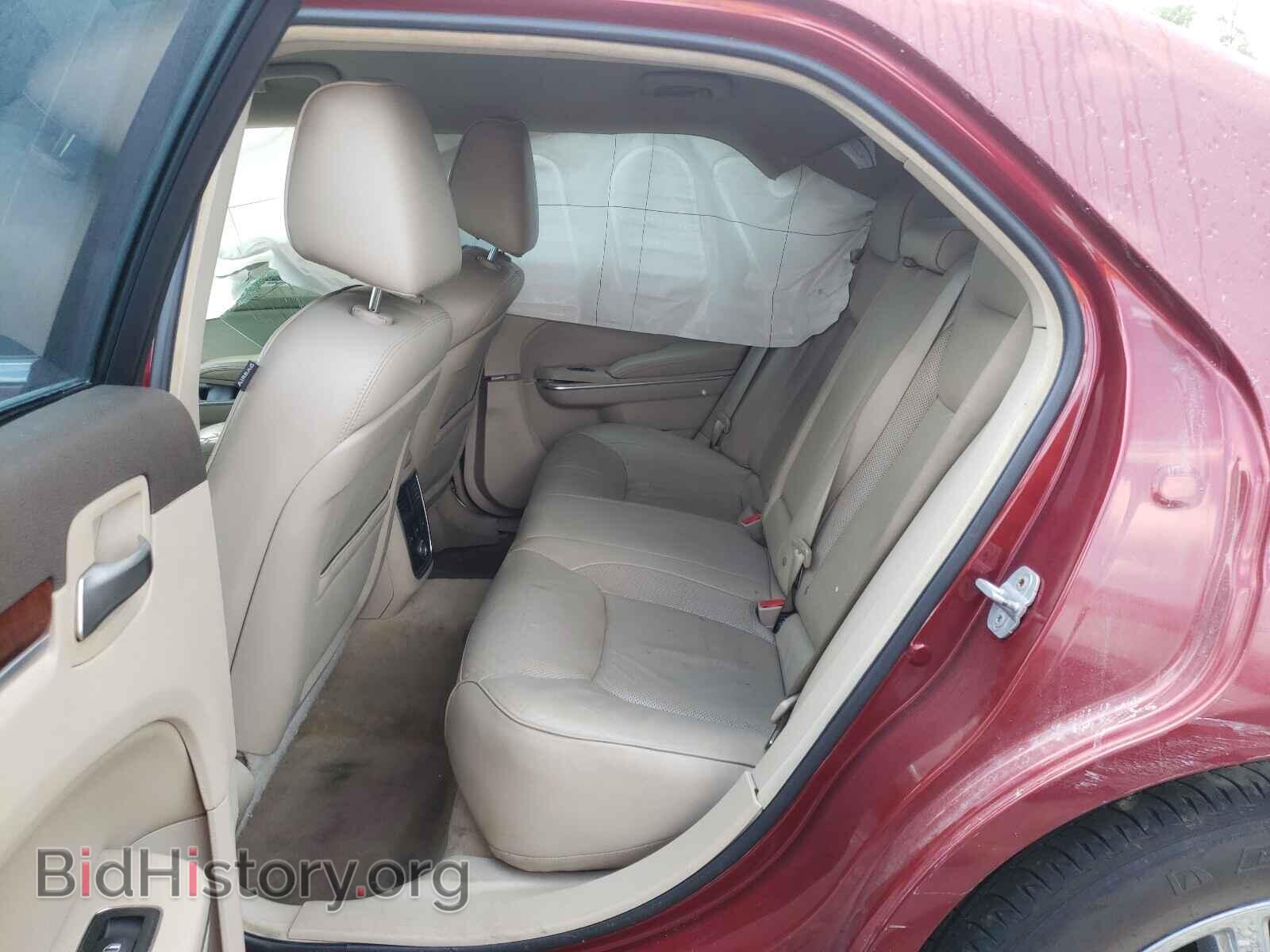 2011 CHRYSLER 300 - VIN: 2C3CA6CT2BH538480 - Фото 6