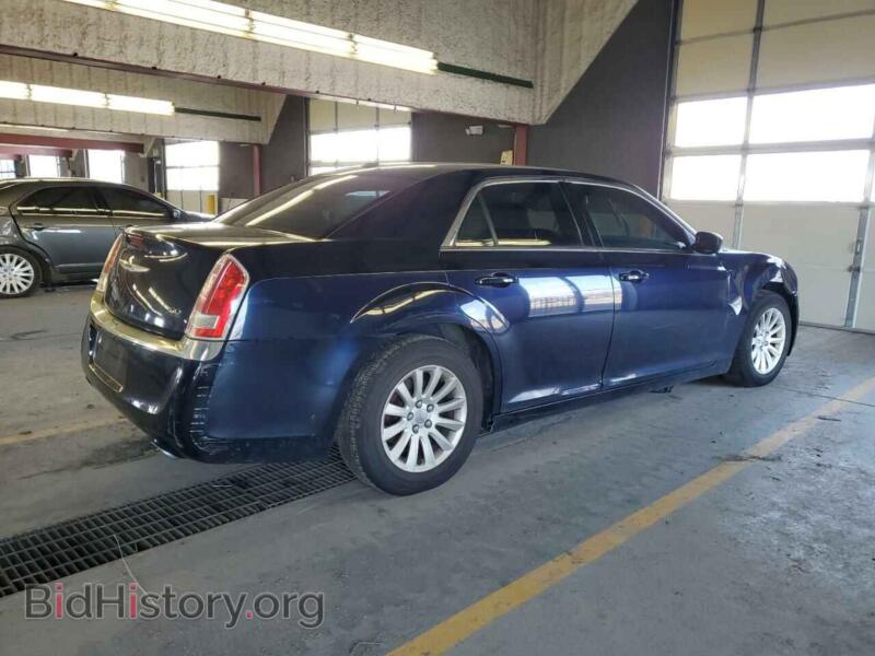 2012 Chrysler 300 (VIN 2C3CCAAG7CH117777) — фото 3 из 12