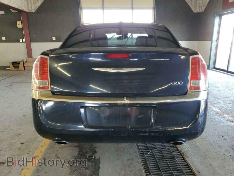 2012 Chrysler 300 (VIN 2C3CCAAG7CH117777) — фото 6 из 12