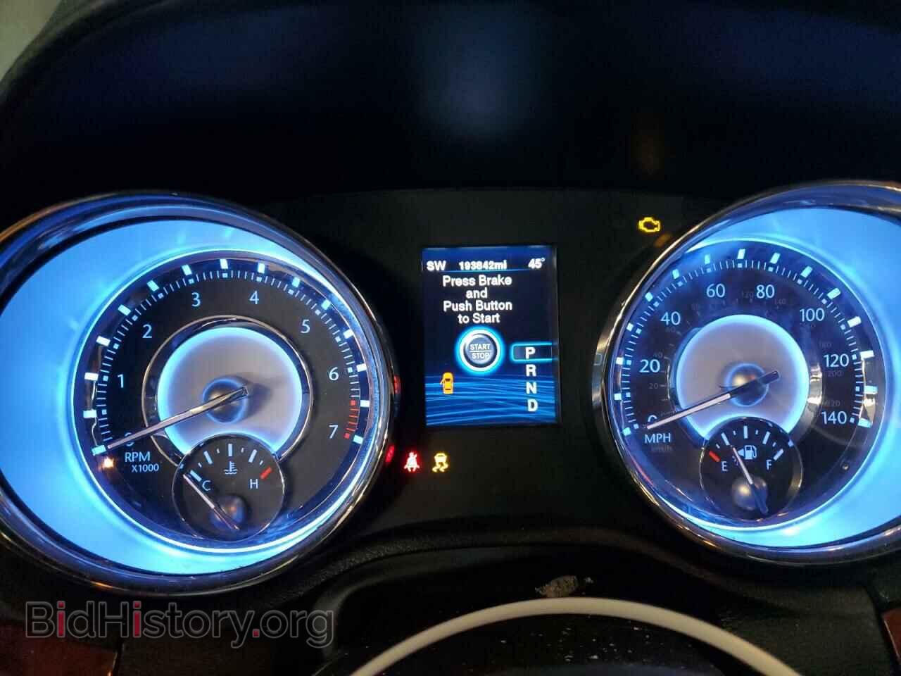 2012 CHRYSLER 300 - VIN: 2C3CCAAG7CH117777 - Фото 9