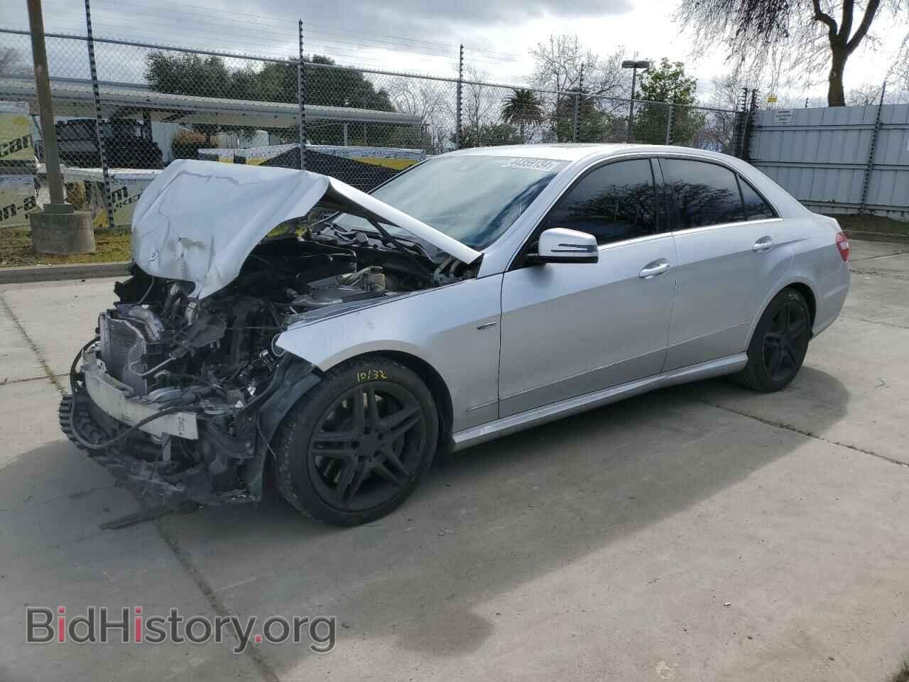 Photo WDDHF9BB5CA632002 - MERCEDES-BENZ E-CLASS 2012
