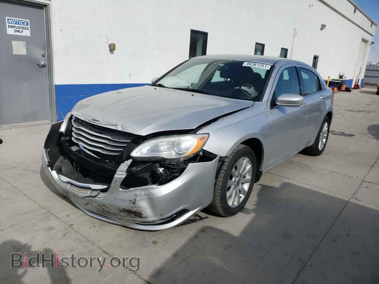 2011 CHRYSLER 200 - VIN: 1C3BC1FB1BN521690 - Фото 2