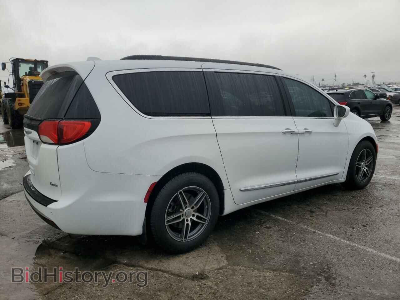 2017 CHRYSLER PACIFICA - VIN: 2C4RC1BG7HR611370 - Photo 3