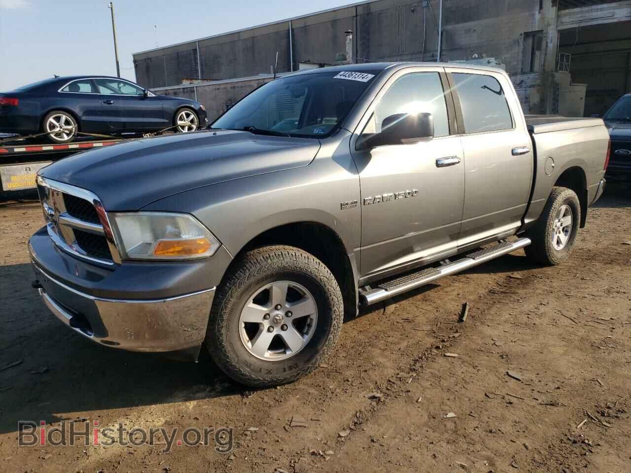 Photo 1D7RV1CT4BS664609 - DODGE All Models 2011