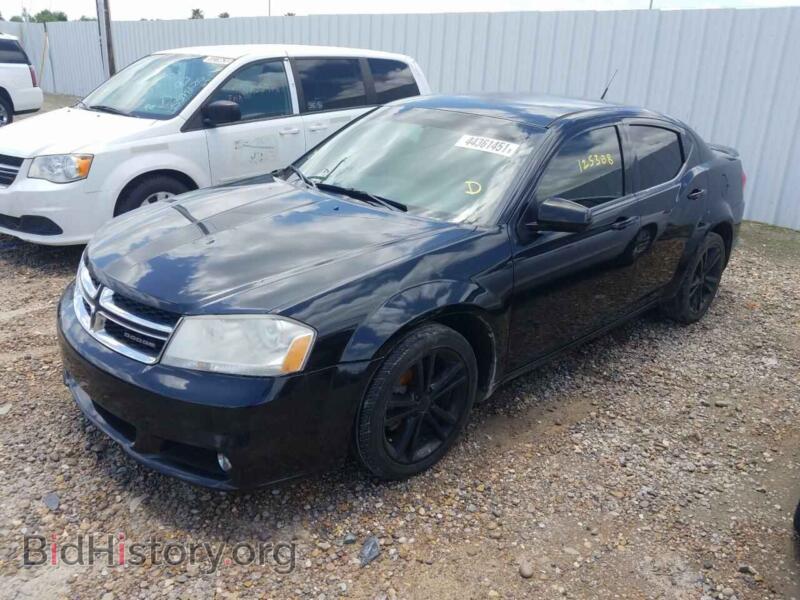 2011 Dodge AVENGER (VIN 1B3BD1FG7BN519724) — фото 2 из 10