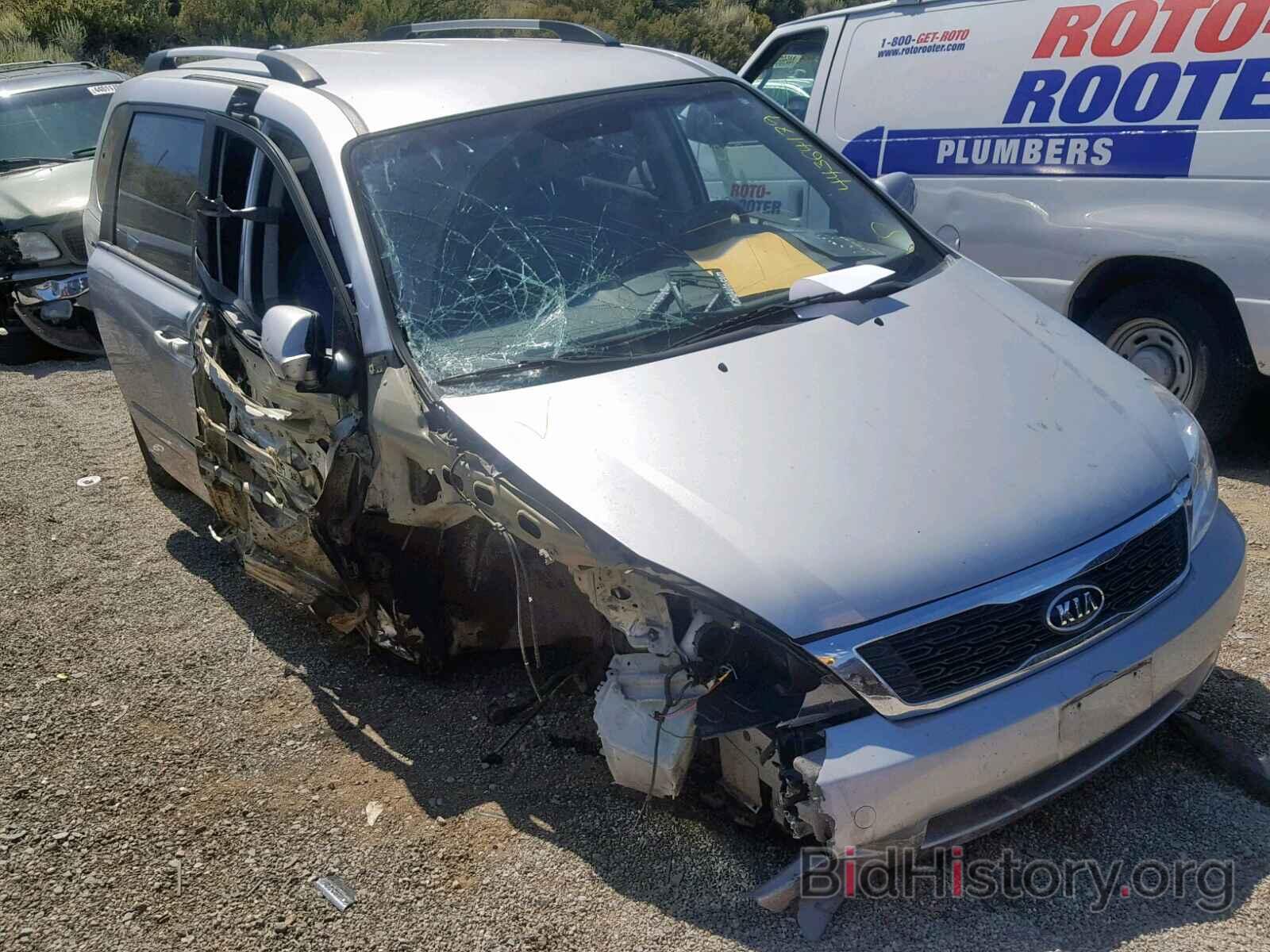 Photo KNDMG4C73B6384577 - KIA SEDONA LX 2011