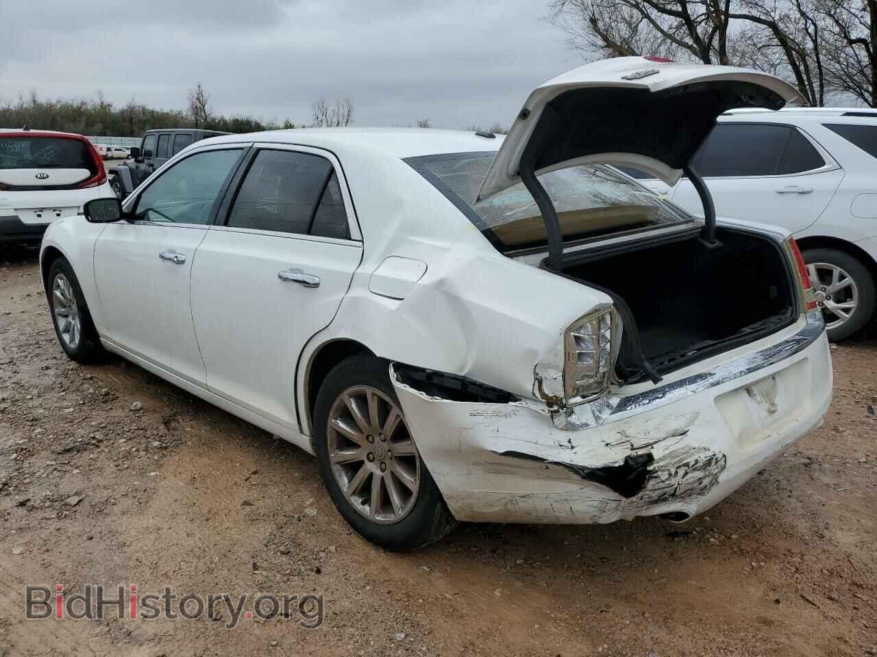 2011 CHRYSLER 300 - VIN: 2C3CA5CG4BH582722 - Фото 2