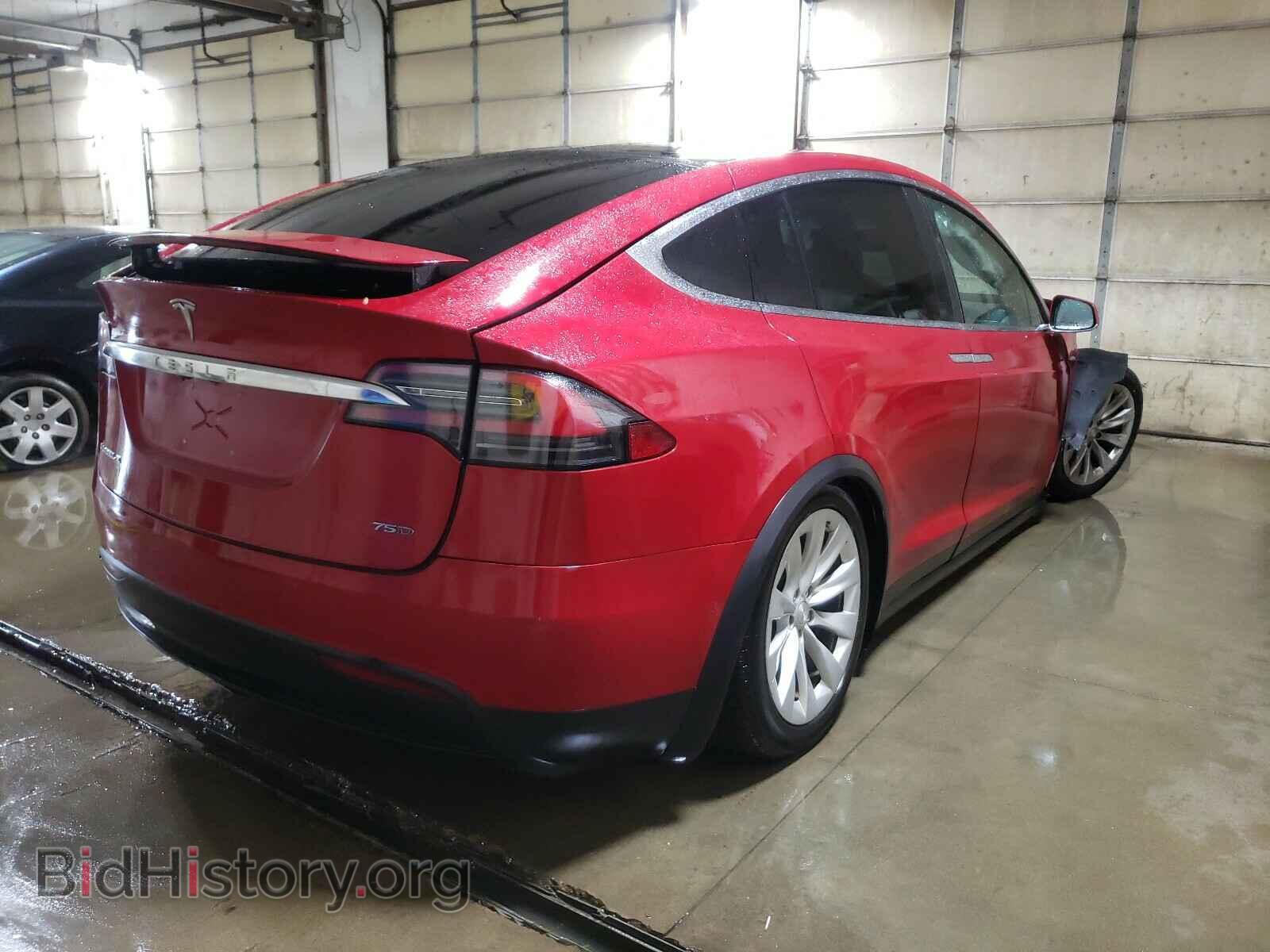 2017 TESLA MODEL X - VIN: 5YJXCAE29HF035512 - Фото 4
