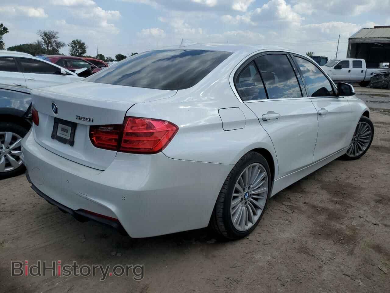 2013 BMW 3 SERIES - VIN: WBA3A5C52DF356318 - Фото 3