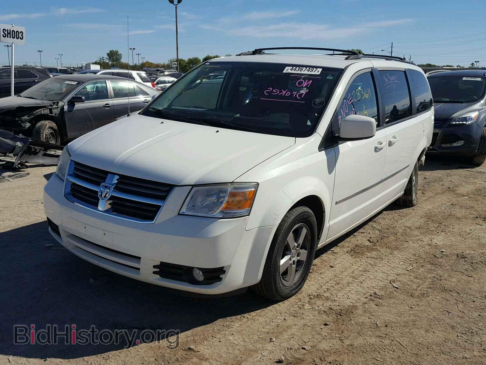 2010 DODGE CARAVAN - VIN: 2D4RN5D11AR283611 - Фото 2