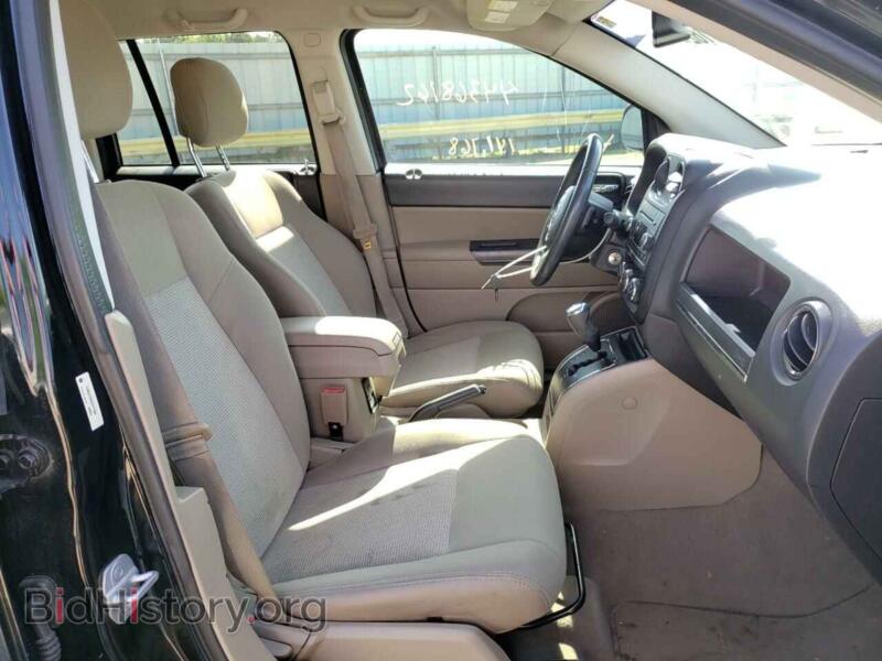 2012 Jeep COMPASS (VIN 1C4NJCEB9CD511900) — фото 5 из 10