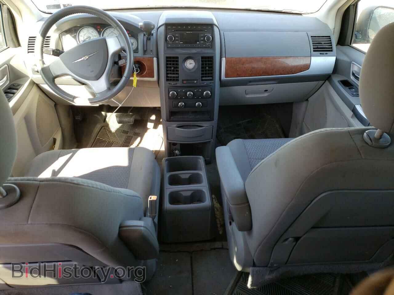2008 CHRYSLER MINIVAN - VIN: 2A8HR54P48R120813 - Фото 8