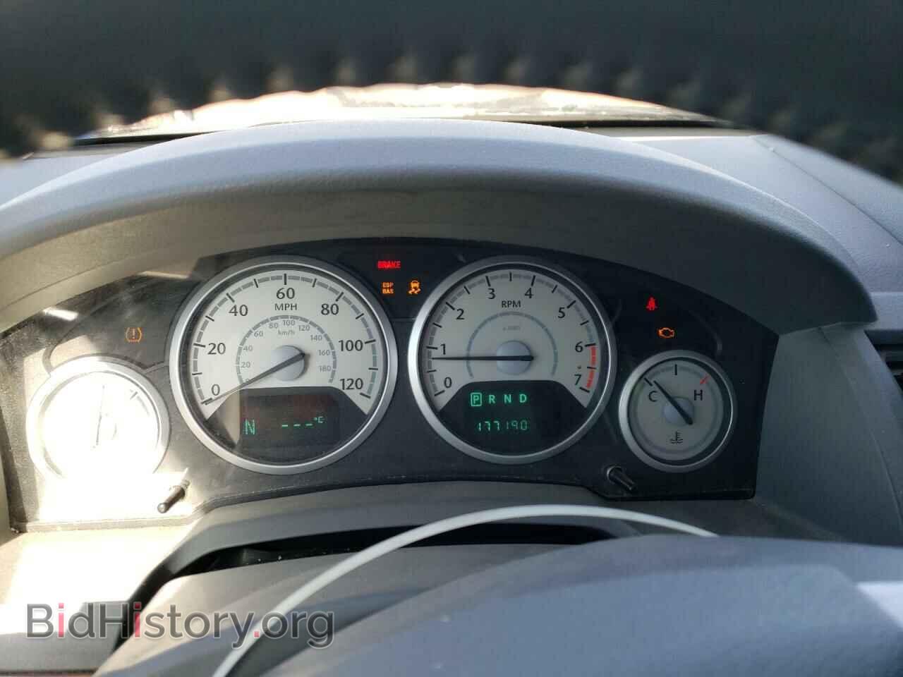 2008 CHRYSLER MINIVAN - VIN: 2A8HR54P48R120813 - Фото 9