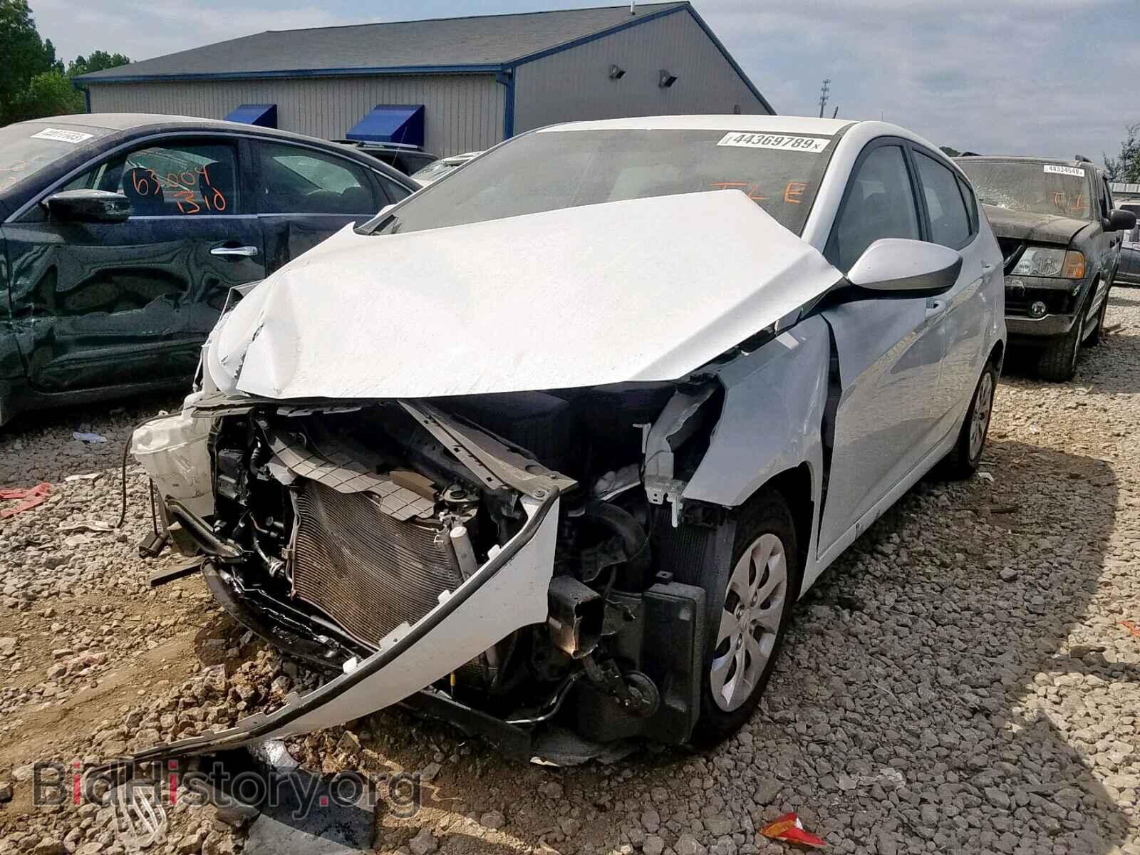2015 HYUNDAI ACCENT - VIN: KMHCT5AEXFU197977 - Фото 2