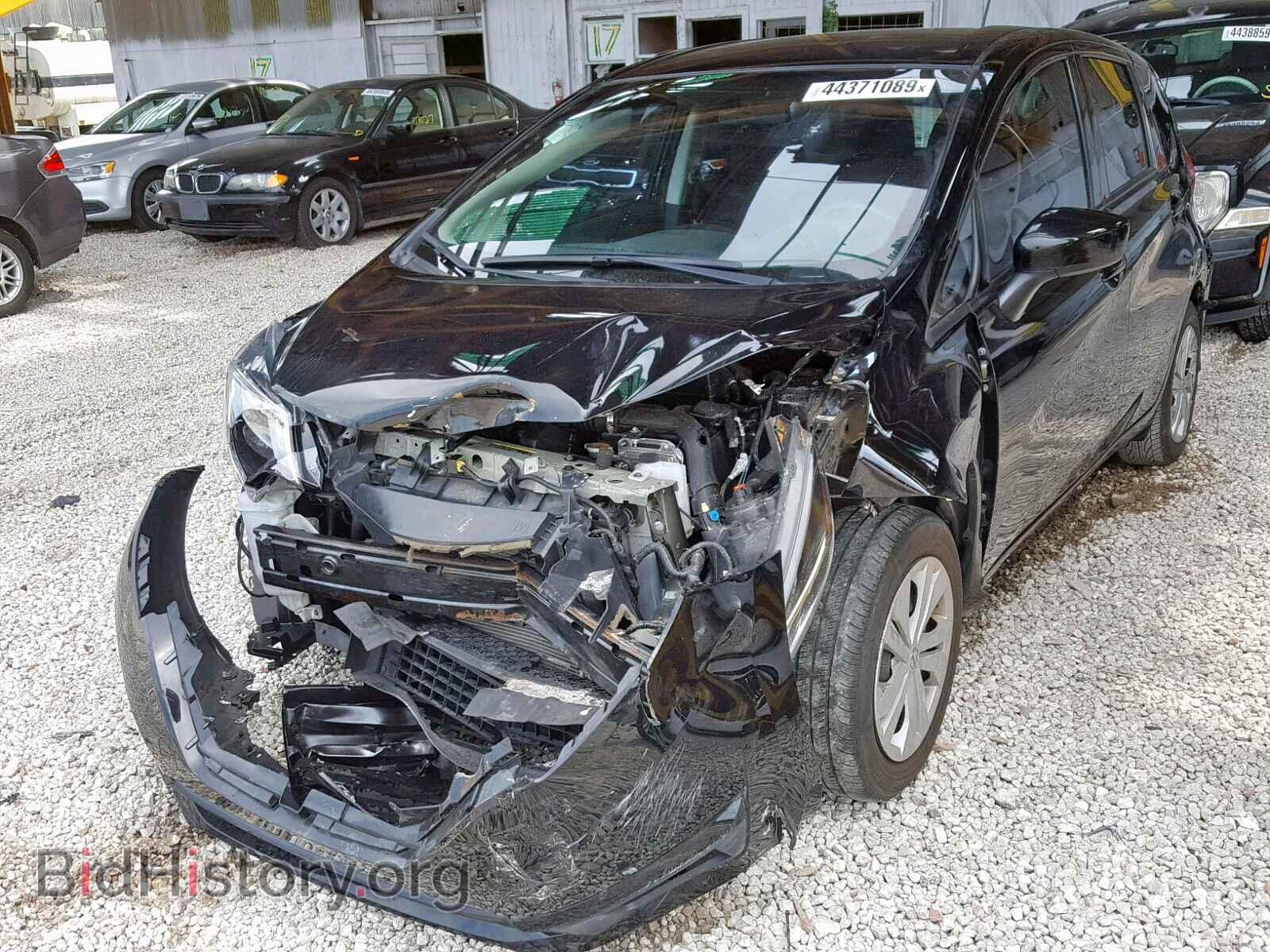 2017 NISSAN VERSA - VIN: 3N1CE2CPXHL353947 - Photo 2