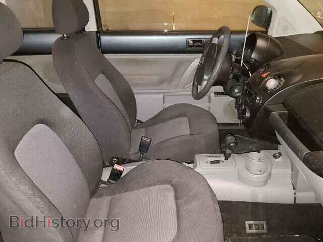 2004 VOLKSWAGEN BEETLE - VIN: 3VWBR31C94M405248 - Фото 5