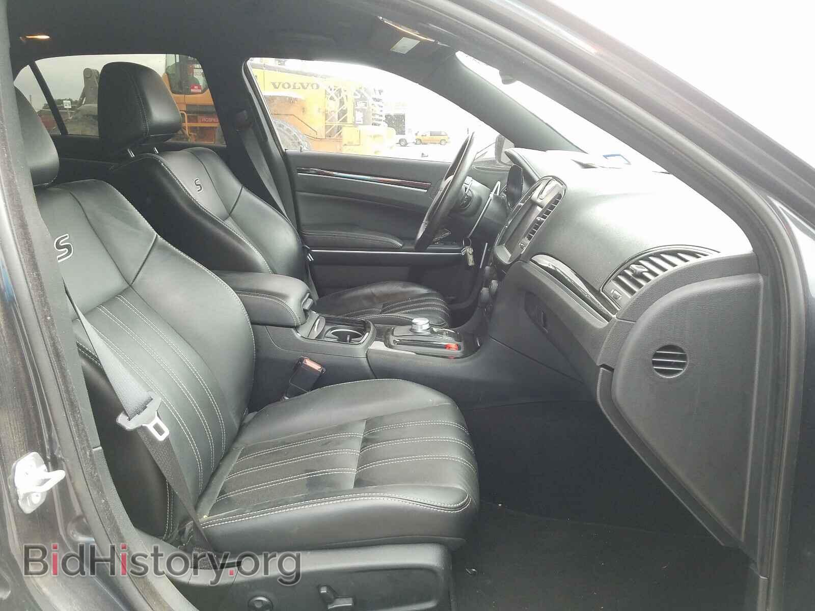 2019 CHRYSLER 300 - VIN: 2C3CCABG0KH516625 - Фото 5