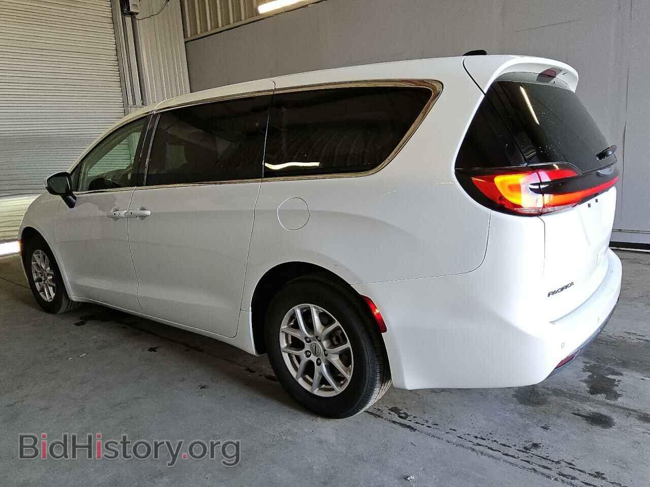 2023 CHRYSLER PACIFICA - VIN: 2C4RC1BG2PR581306 - Фото 2
