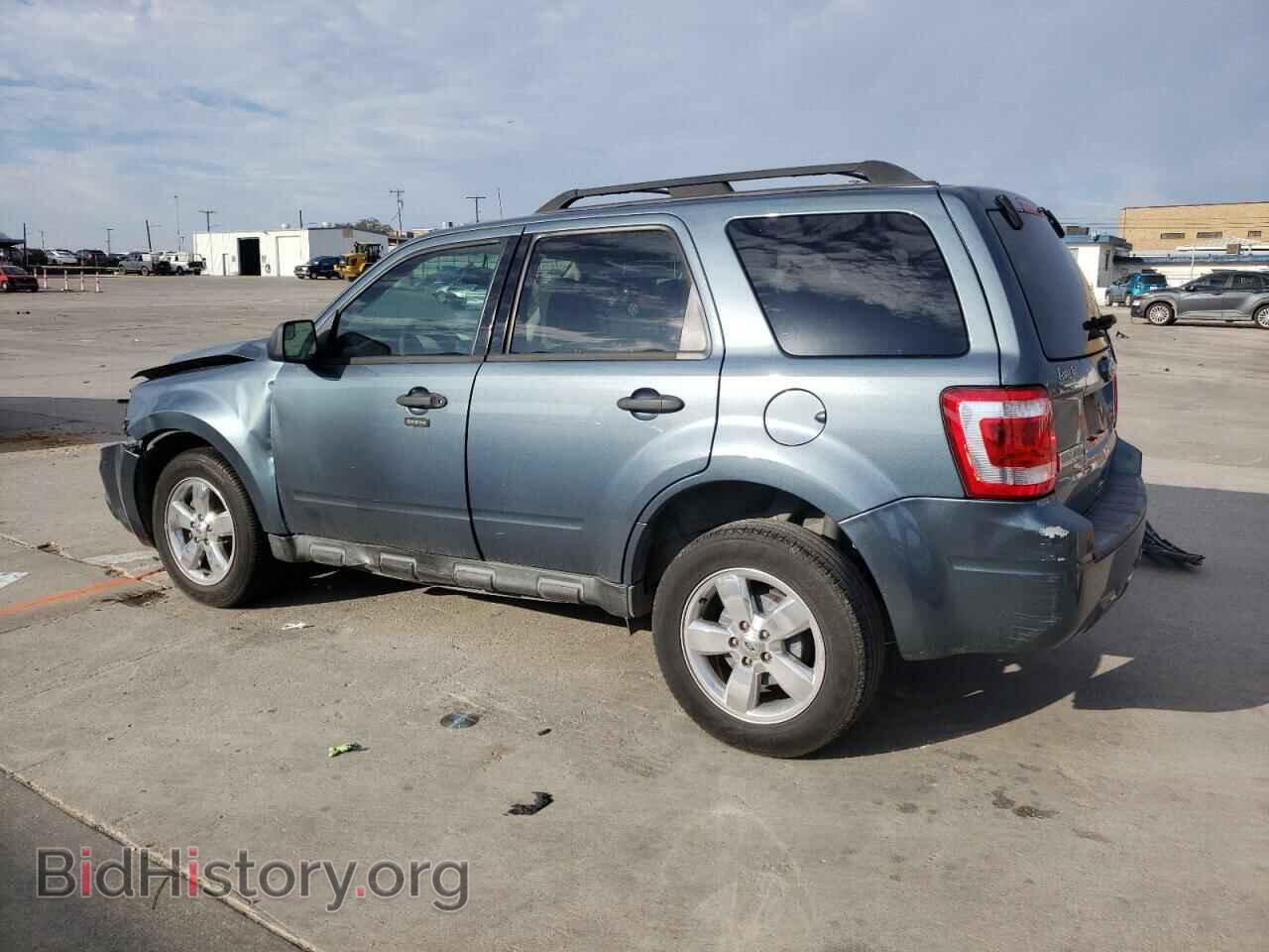 2011 FORD ESCAPE - VIN: 1FMCU0DG0BKB13247 - Фото 2