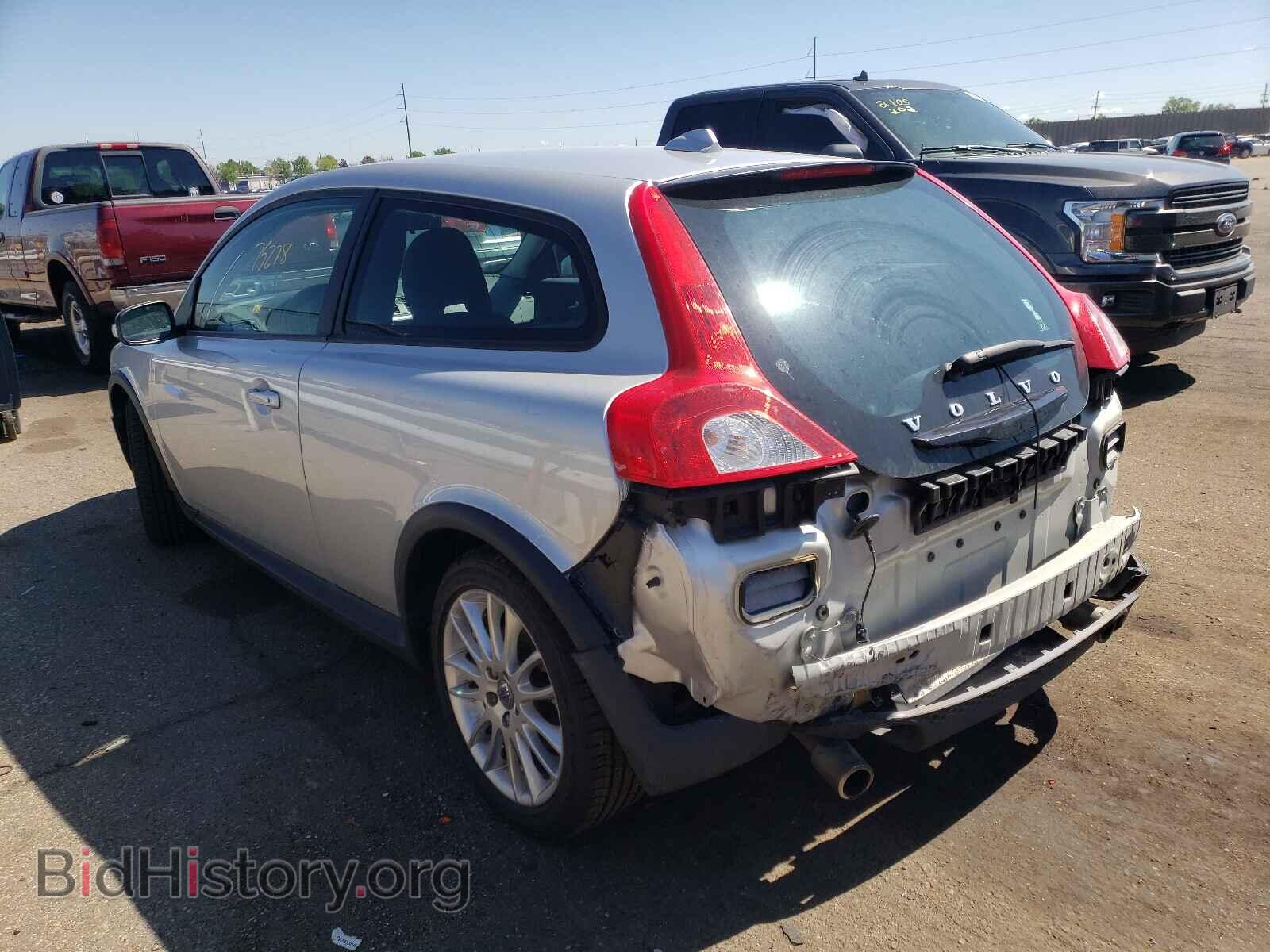 2011 VOLVO C30 - VIN: YV1672MK1B2202876 - Фото 3