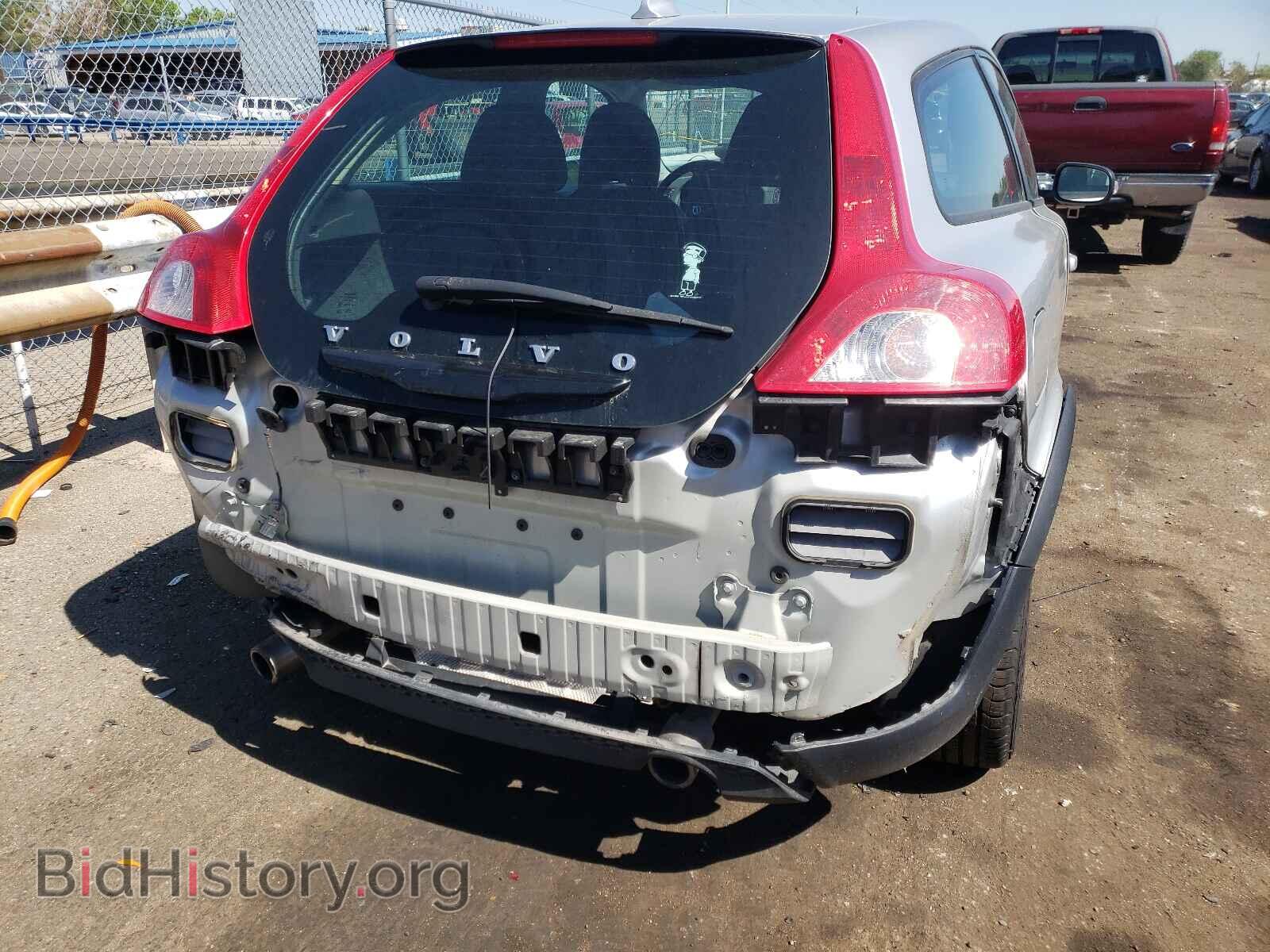 2011 VOLVO C30 - VIN: YV1672MK1B2202876 - Фото 9