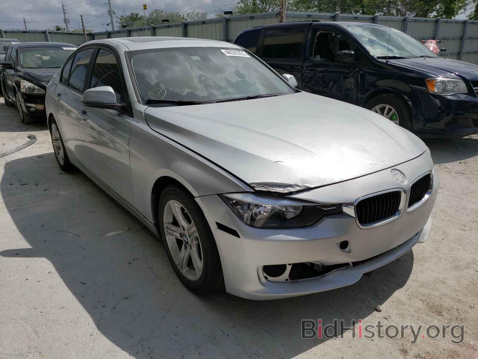 Photo WBA3A5C51CF349374 - BMW 3 SERIES 2012