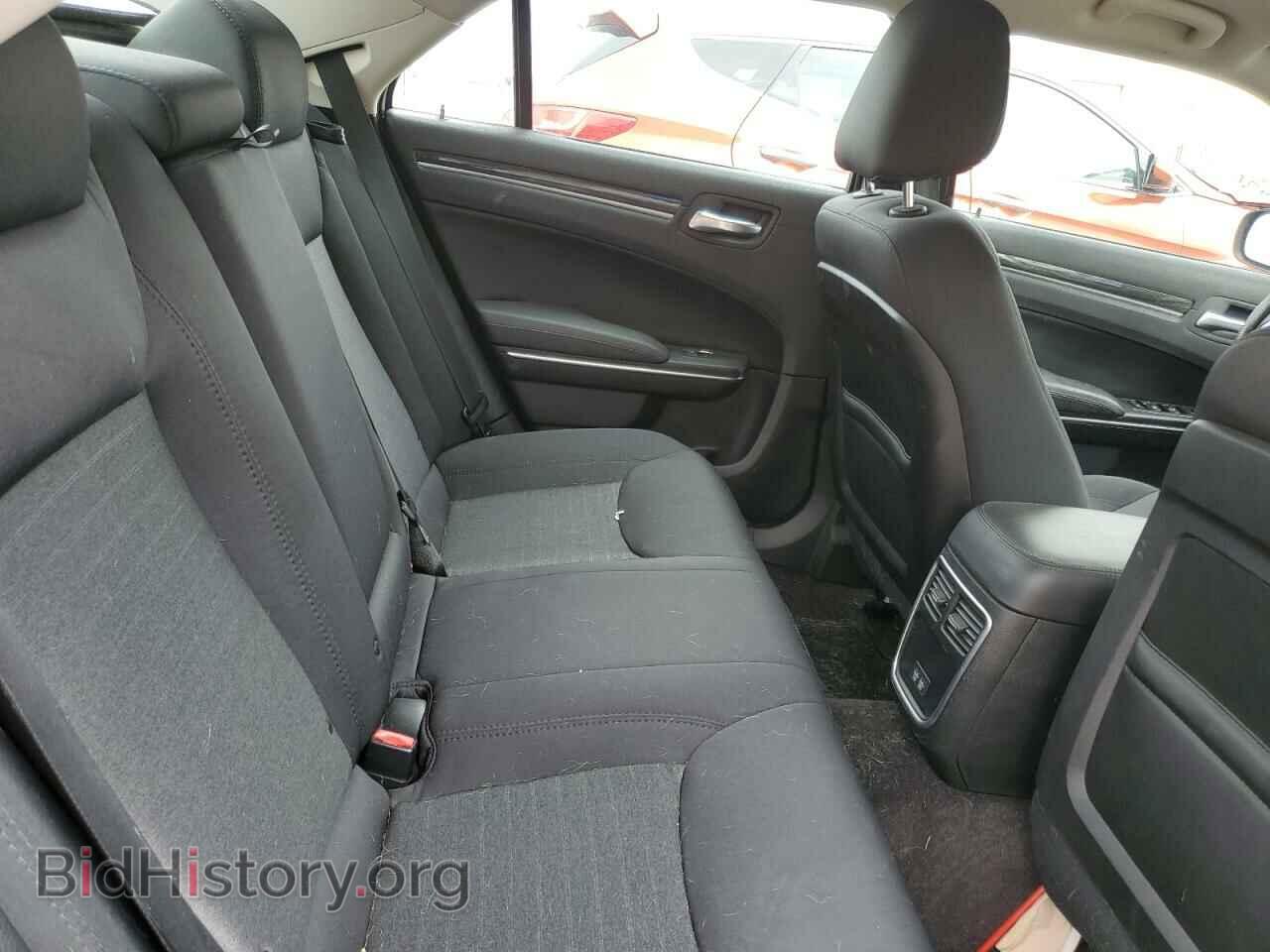 2018 CHRYSLER 300 - VIN: 2C3CCARG3JH315774 - Фото 10