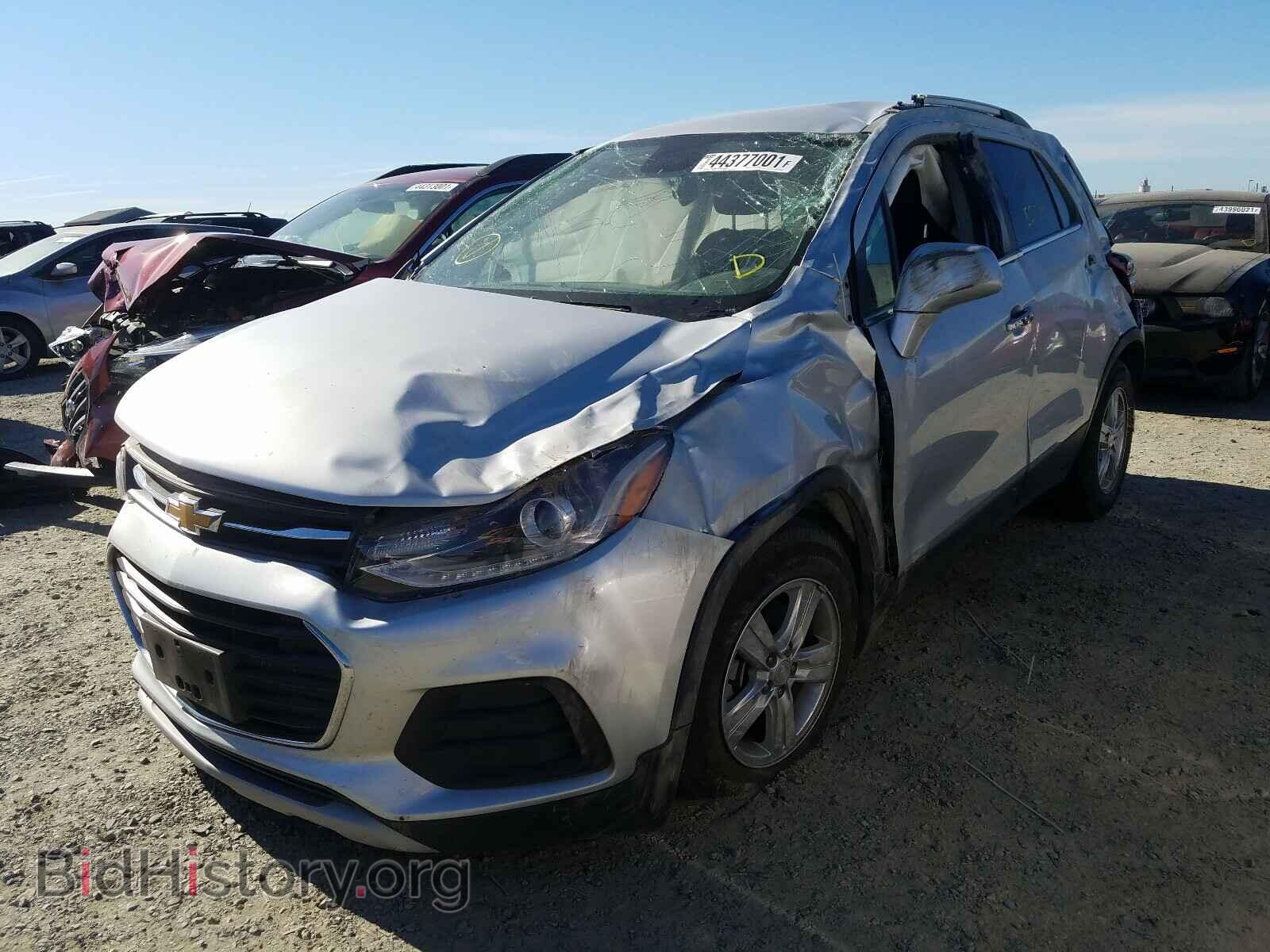 2019 CHEVROLET TRAX - VIN: 3GNCJLSB3KL177438 - Фото 2