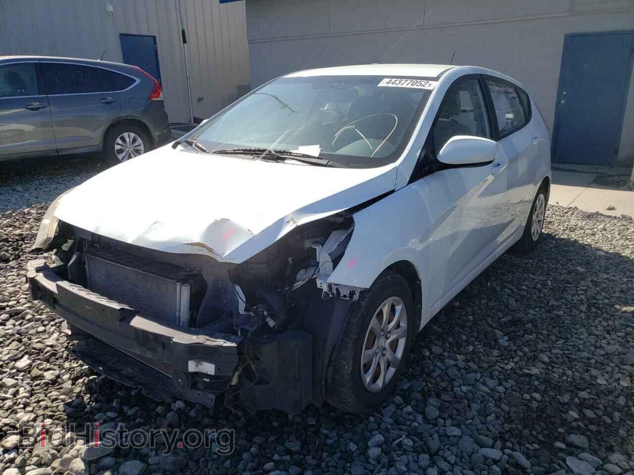 2013 HYUNDAI ACCENT - VIN: KMHCT5AE7DU081522 - Фото 2