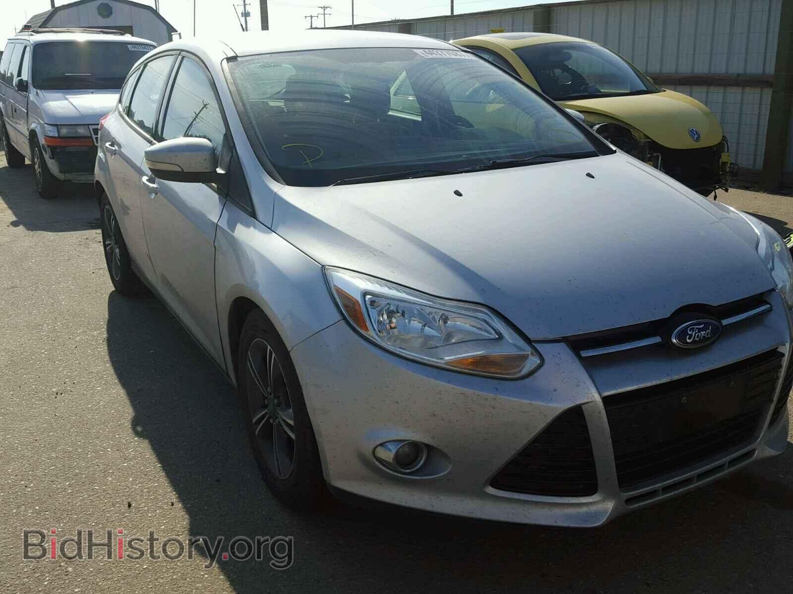 Photo 1FAHP3K29CL355689 - FORD FOCUS 2012